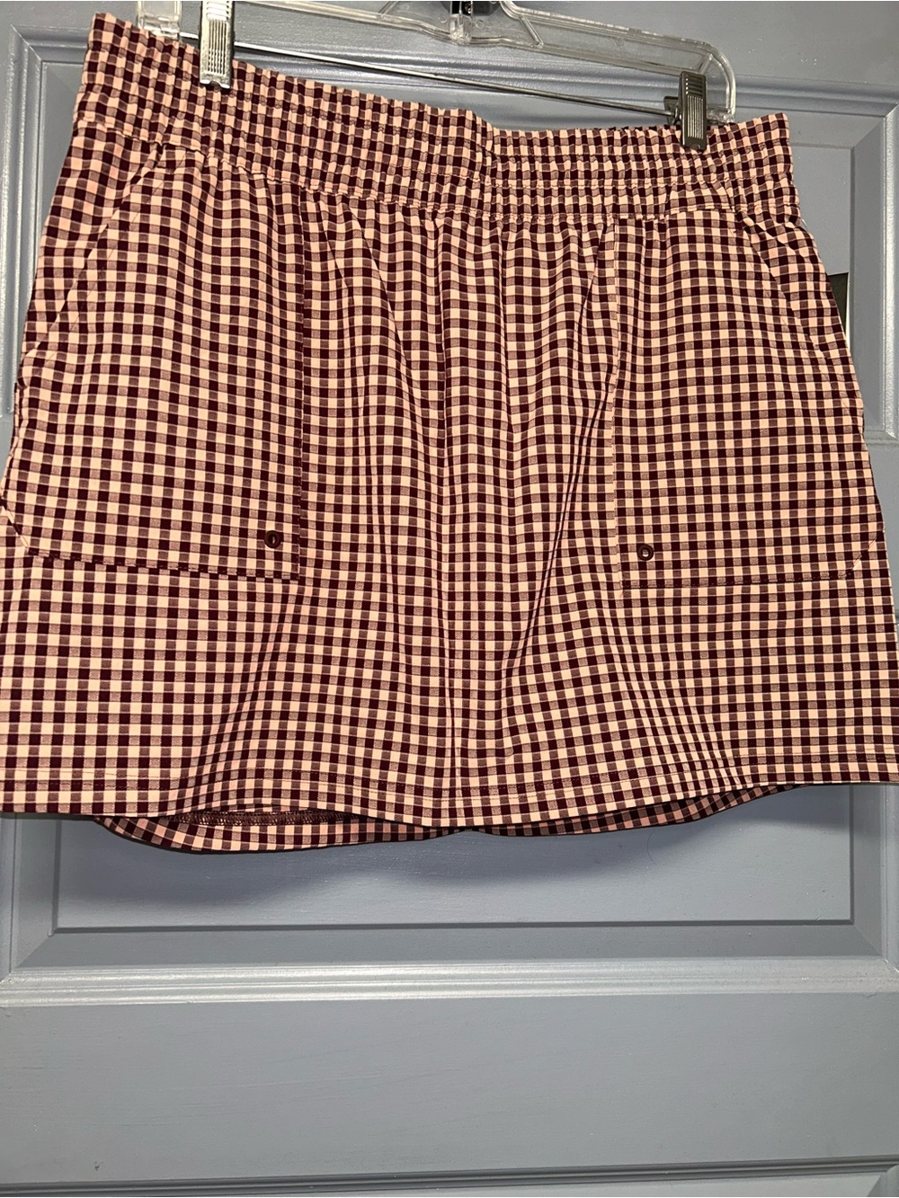 ADIDAS ULTIMATE 365 women’s golf skort. NWT. Size large peach/maroon gingham